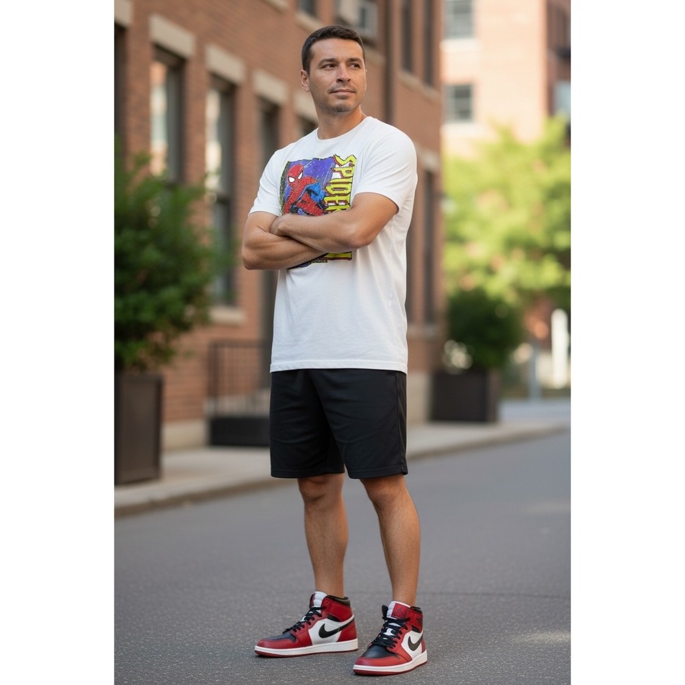 Marvel Spider-Man Graphic T-Shirt Mens White Short Sleeve Comic Book‎ Retro Tee
